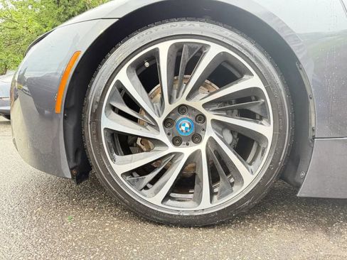 Used 2015 BMW i8 AWD/4WD image 32