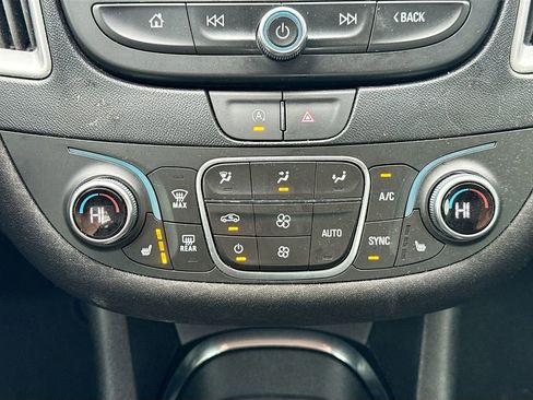 Used 2024 Chevrolet Malibu LT image 15