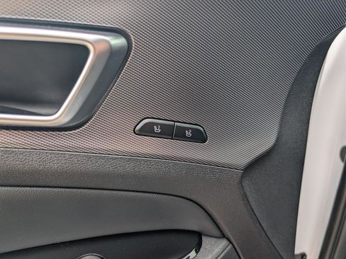 Used 2025 Kia Sportage SX FWD image 18