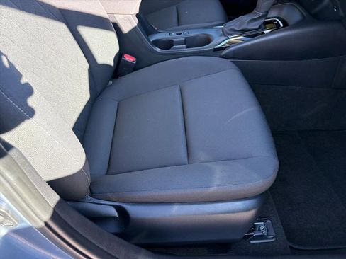 Used 2023 Toyota Corolla LE image 7