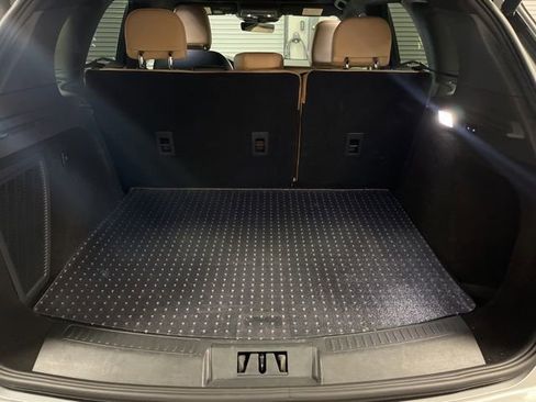 Used 2022 Lincoln Corsair Grand Touring image 18