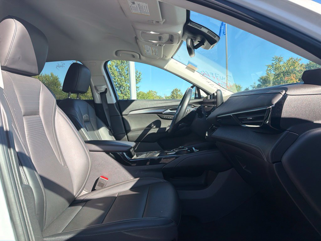 Used 2024 Buick Envision Preferred AWD/4WD image 30