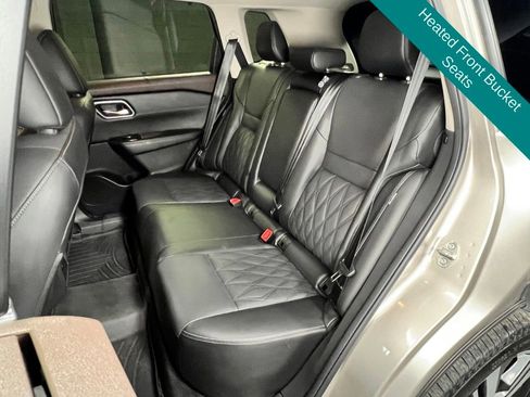 Used 2023 Nissan Rogue Platinum AWD/4WD image 17