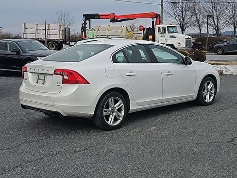 Used 2015 Volvo S60 T5 Premier image 12