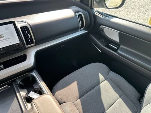 Used 2025 Ford Expedition Max Active AWD/4WD image 27