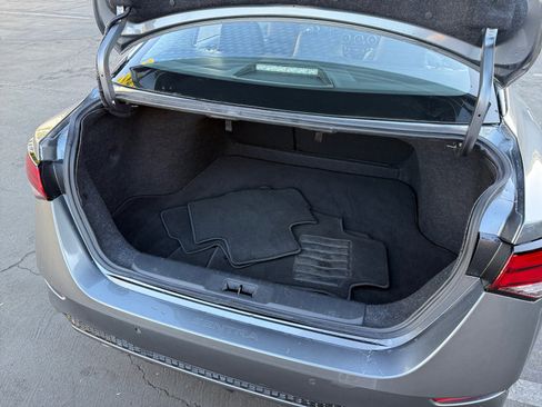 Used 2022 Nissan Sentra SR w/ Trunk Package image 20