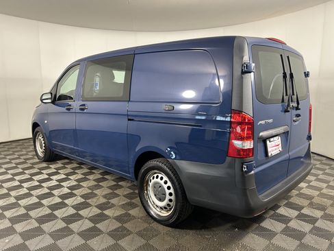 Used 2019 Mercedes-Benz Metris image 3