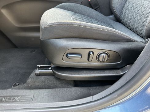 Used 2024 Chevrolet Equinox LT image 21