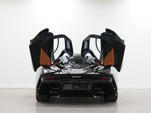 Used 2020 McLaren Speedtail RWD image 36