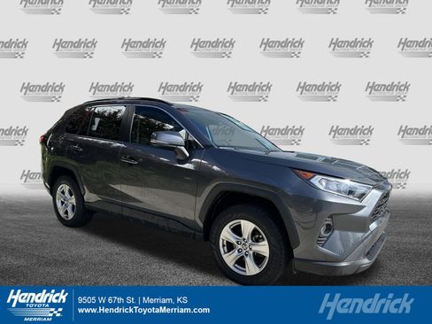 Used 2020 Toyota RAV4 XLE w/ Convenience Package AWD/4WD image 1