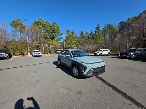 New 2026 Hyundai Kona SE image 11