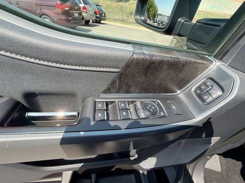 Used 2023 Ford F250 Lariat w/ Black Appearance Package AWD/4WD image 21