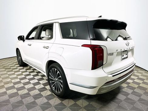 Used 2023 Hyundai Palisade Calligraphy w/ Cargo Package FWD image 5