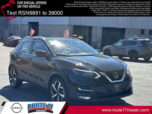 Used 2021 Nissan Rogue Sport SL w/ Premium Package image 1