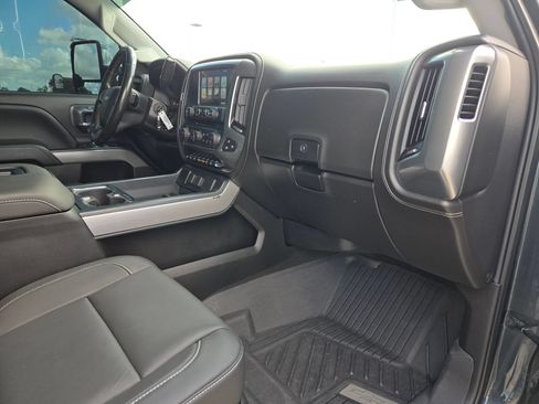 Used 2018 Chevrolet Silverado 2500 LTZ w/ Duramax Plus Package AWD/4WD image 30