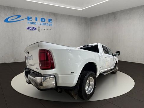 Used 2025 RAM 3500 Laramie w/ Max Tow Package AWD/4WD image 10