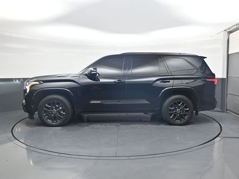 Used 2024 Toyota Sequoia Platinum image 4