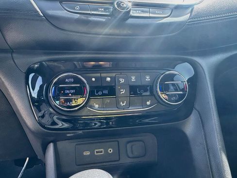 Used 2021 Buick Encore GX Select w/ Sport Touring Package FWD image 13