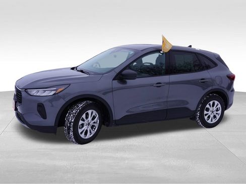 Certified 2025 Ford Escape Active image 10