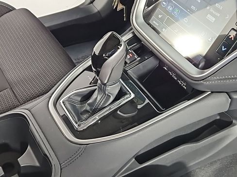 Certified 2025 Subaru Outback Premium image 15