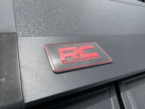 Certified 2025 GMC Sierra 2500 SLT w/ SLT Convenience Package image 13