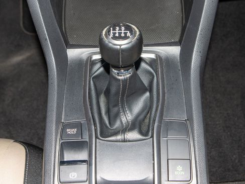 Used 2018 Honda Civic Sport image 23