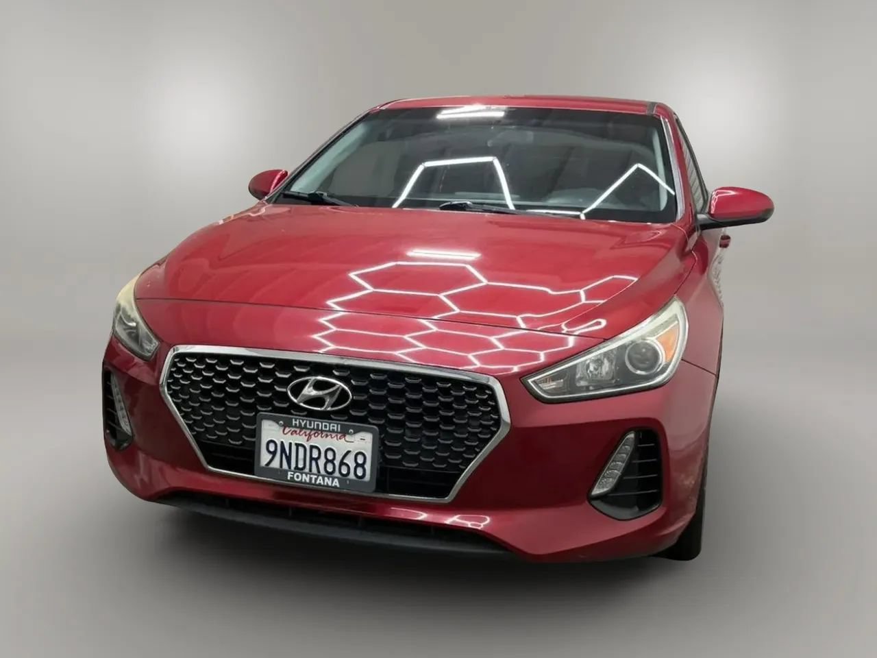 Used 2018 Hyundai Elantra GT FWD image 4