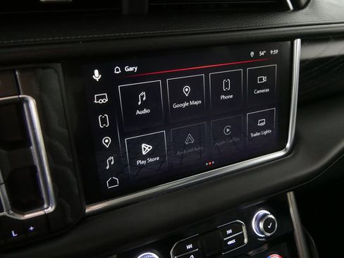 Used 2024 GMC Yukon XL Denali AWD/4WD image 32