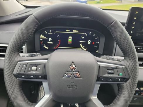 New 2026 Mitsubishi Outlander SEL FWD image 25
