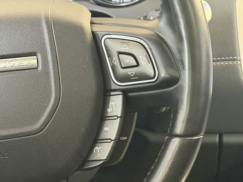 Used 2018 Land Rover Range Rover Evoque SE AWD/4WD image 17
