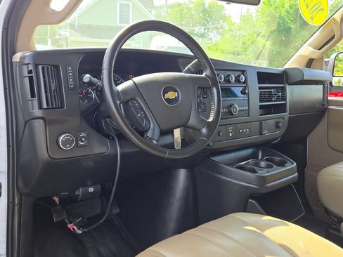 Used 2021 Chevrolet Express 2500 w/ Safety Package RWD image 22