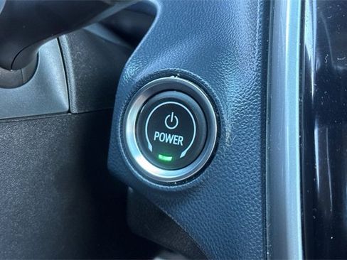 Used 2022 Chevrolet Bolt EUV Premier w/ Sun & Sound Package image 33