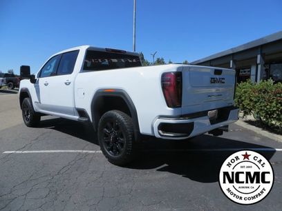 Used 2025 GMC Sierra 2500 AT4
