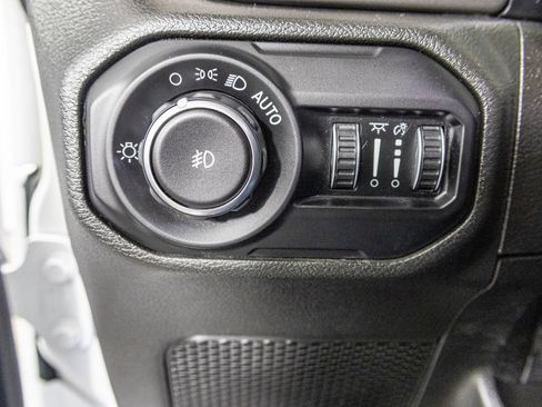 Used 2021 Jeep Wrangler Willys w/ LED Headlamp & Fog Lamp Group image 35