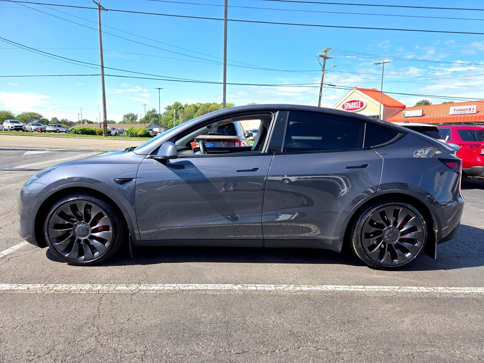 Used 2023 Tesla Model Y Performance AWD/4WD image 7