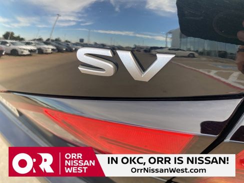 Used 2024 Nissan Altima 2.5 SV image 11