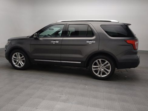 Used 2017 Ford Explorer Limited FWD image 3