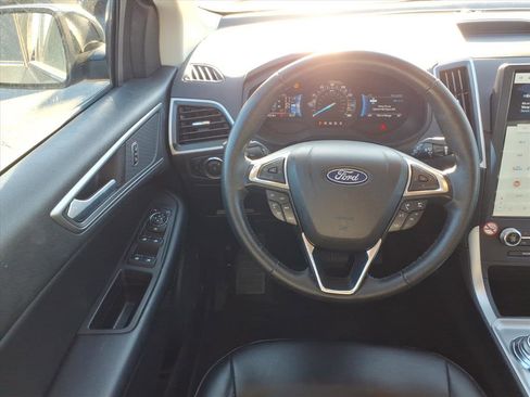 Used 2023 Ford Edge SEL image 5