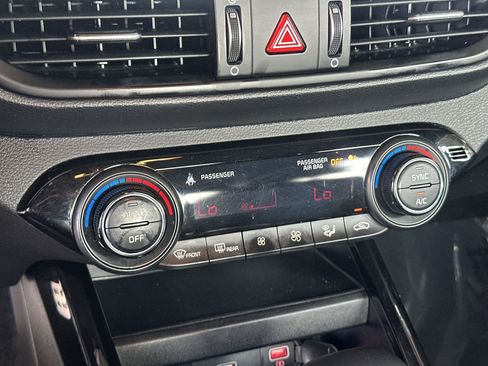 Used 2023 Kia Forte GT-Line image 16