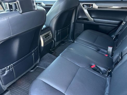 Used 2016 Lexus GX 460 w/ Comfort Package AWD/4WD image 28