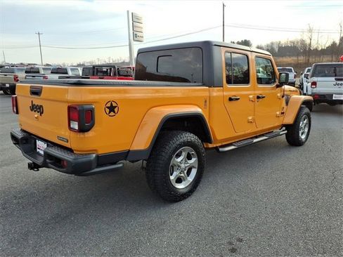 Used 2021 Jeep Gladiator Sport image 4