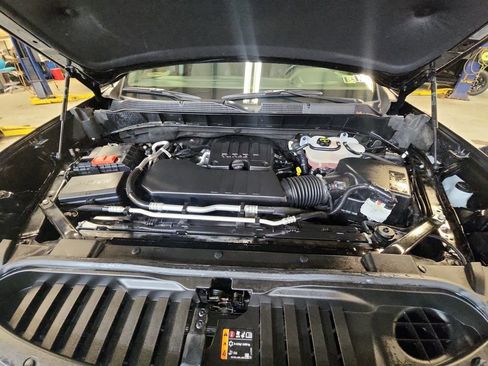 Certified 2025 Chevrolet Silverado 1500 RST w/ LPO, Dark Essentials Package AWD/4WD image 27