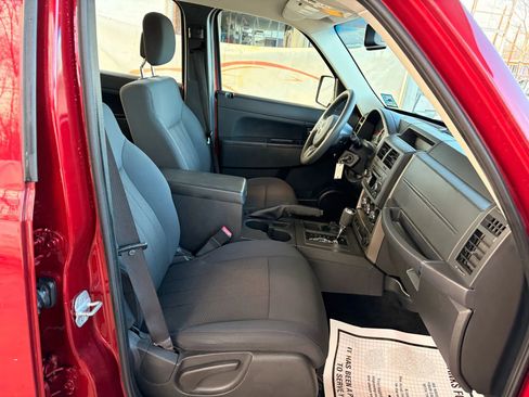 Used 2012 Jeep Liberty Sport w/ Driver Convenience Group AWD/4WD image 66