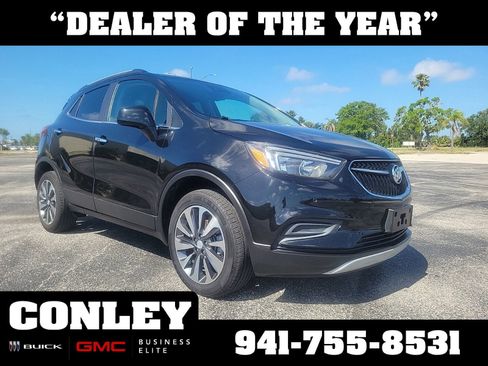 Used 2022 Buick Encore Preferred w/ Safety Package II AWD/4WD image 1
