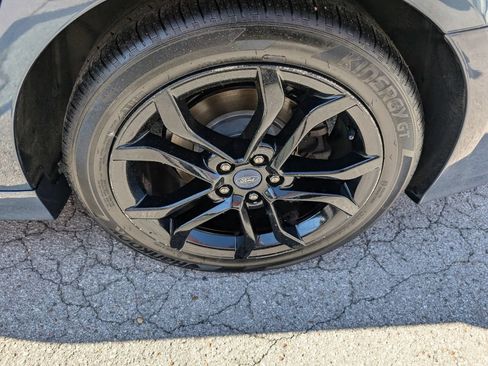 Used 2019 Ford Fusion SE w/ Equipment Group 151A FWD image 26