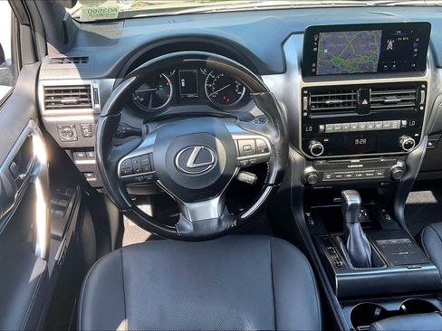 Used 2023 Lexus GX 460 Premium image 17