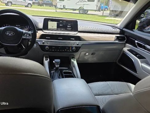 Used 2020 Kia Telluride SX w/ Towing Package FWD image 18