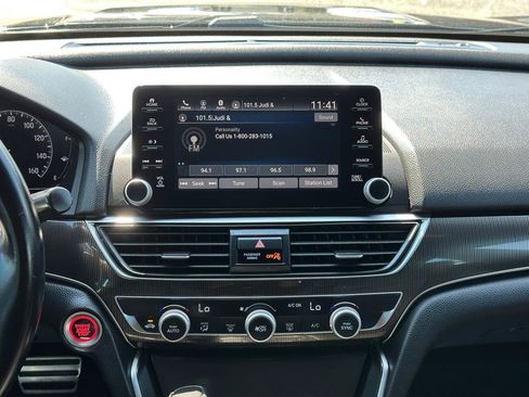 Used 2019 Honda Accord Sport image 19