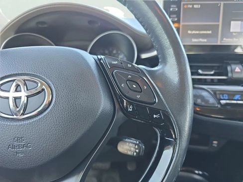 Used 2021 Toyota C-HR Limited FWD image 23
