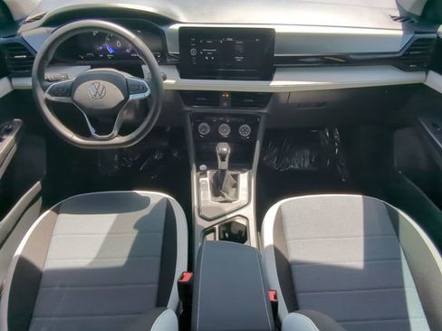 Certified 2025 Volkswagen Taos S FWD image 10